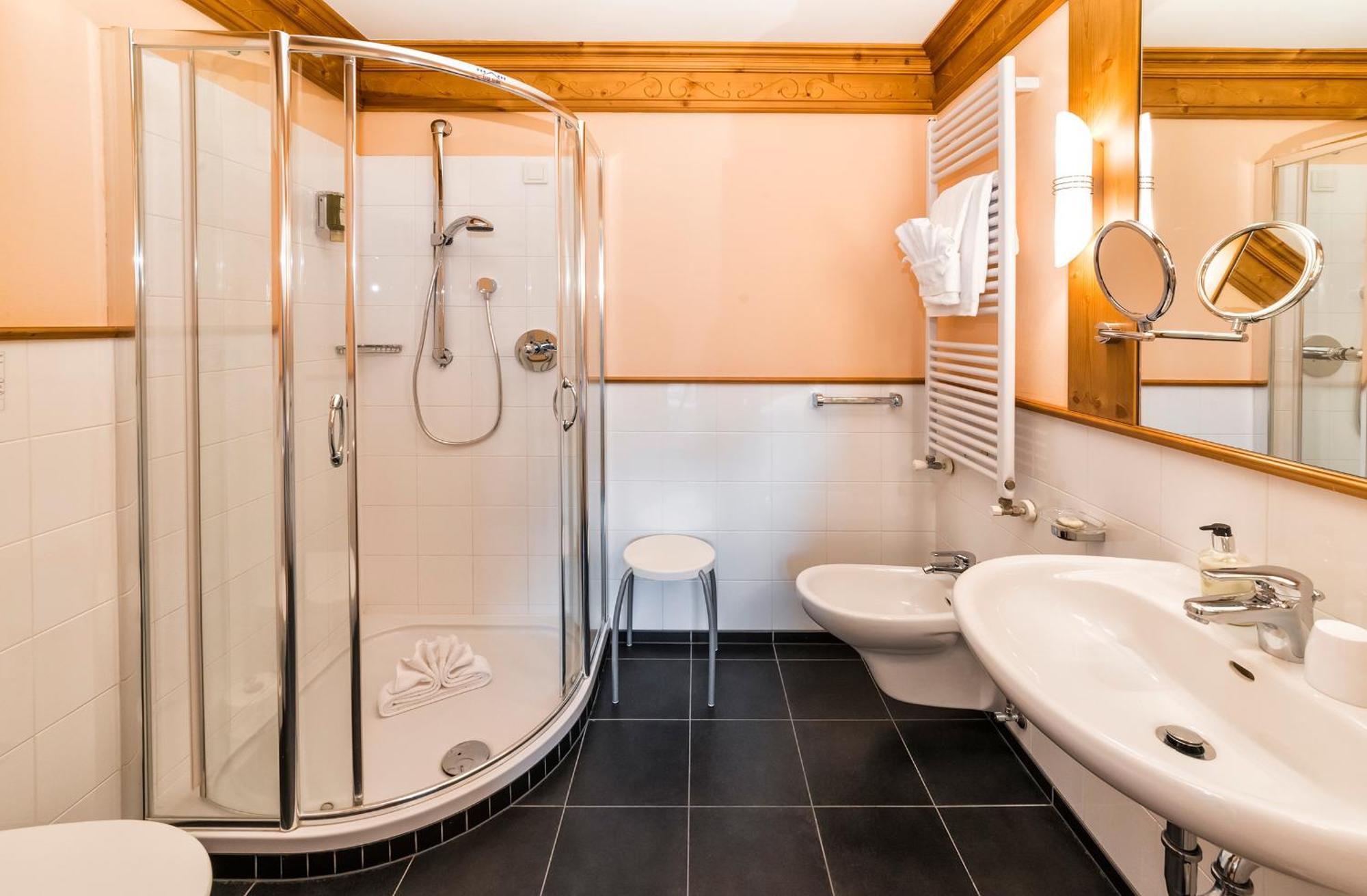 Alpin & Vital Hotel La Perla Ortisei Værelse billede